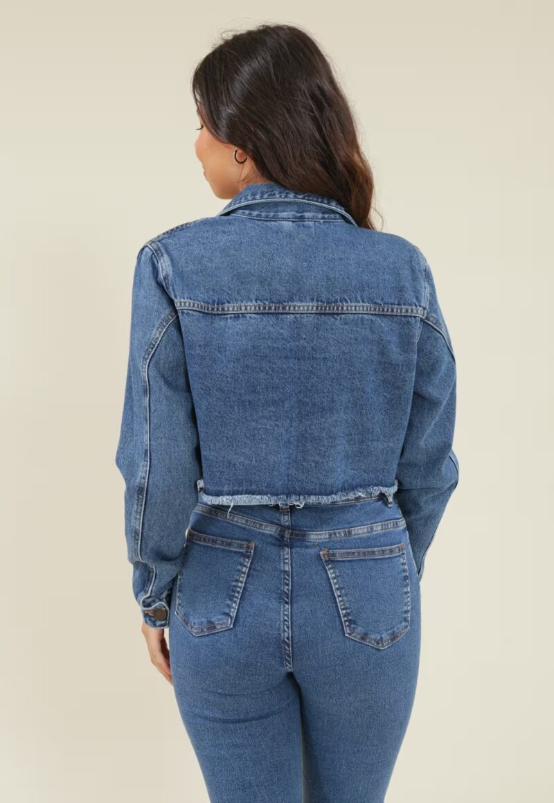 JAQUETA JEANS CROPPED BARRA DESFIADA - Image 3